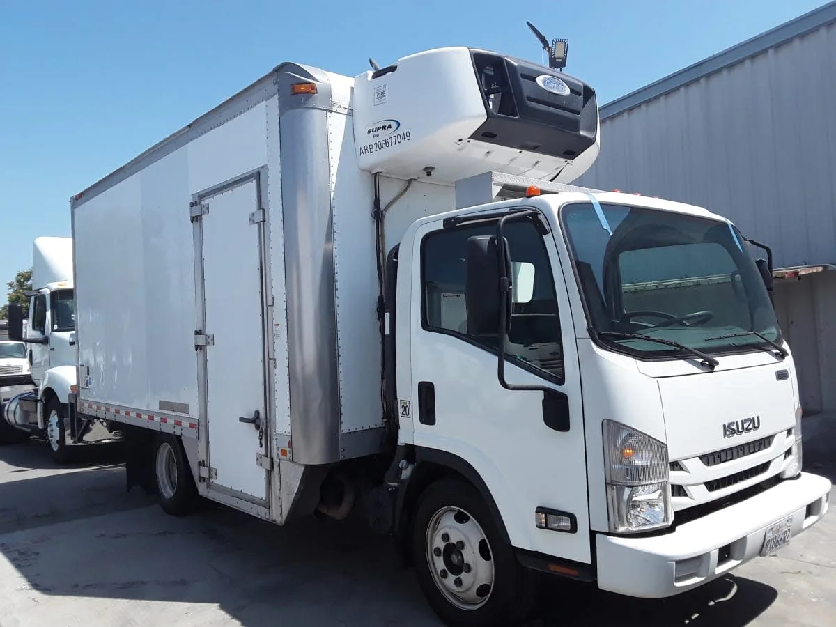 2019 Isuzu NPR - image 3