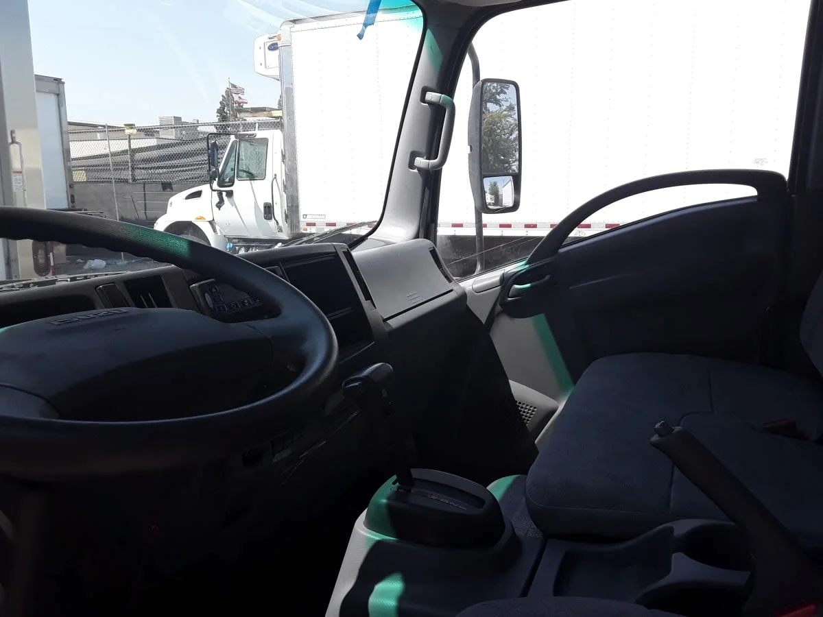 2019 Isuzu NPR - image 8