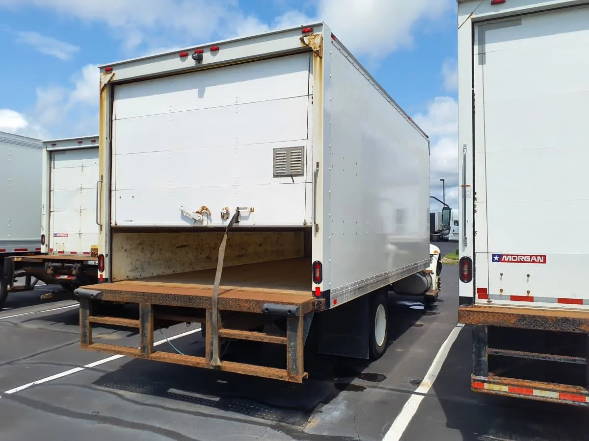 2021 International MV - image 4