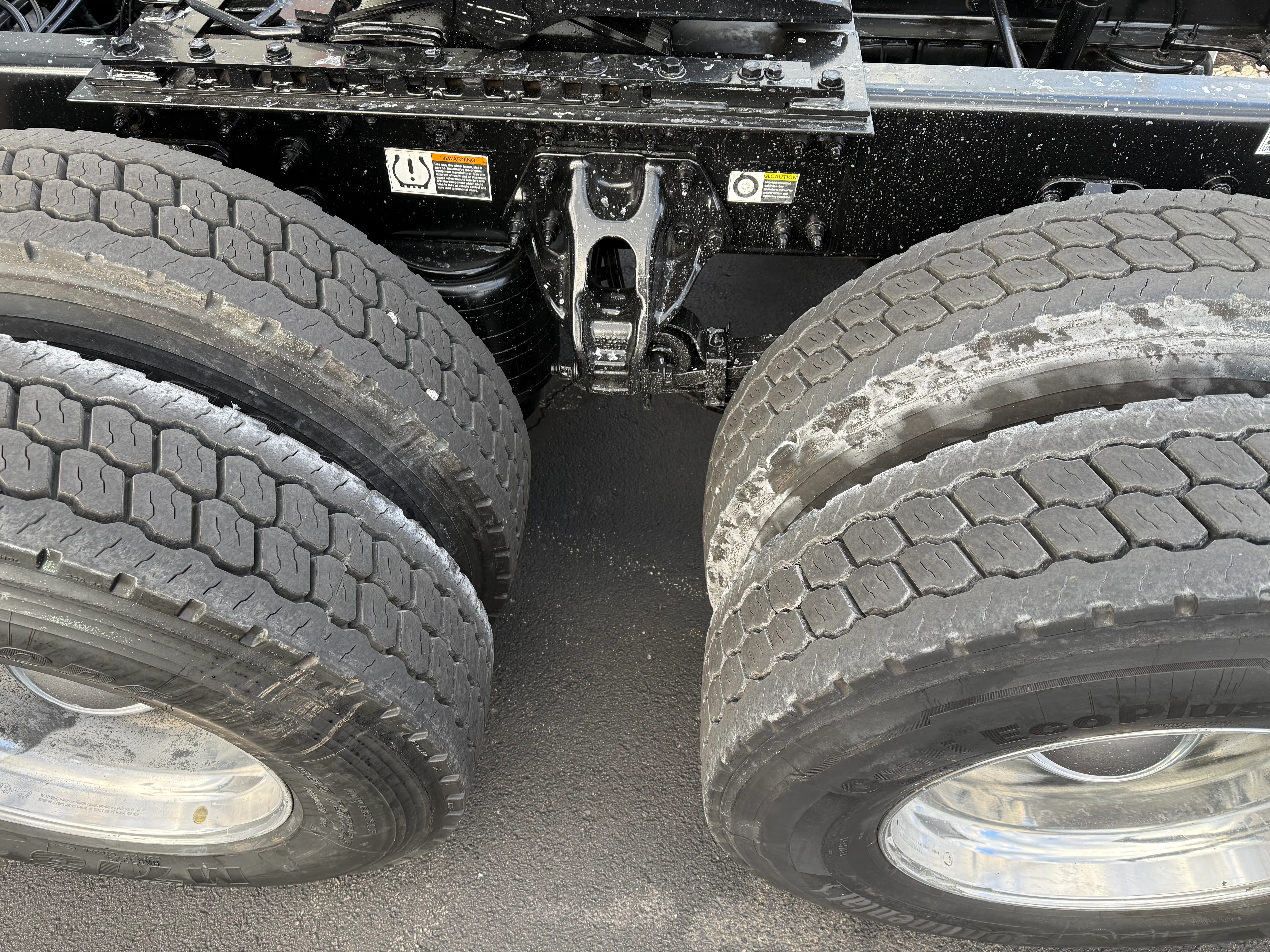 2021 Peterbilt 579 - image 13