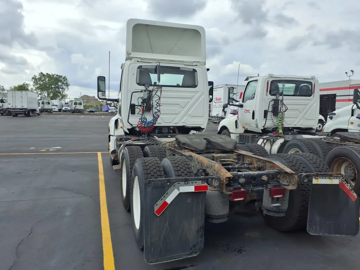 2020 International LT in Taylor, MI — photo 4