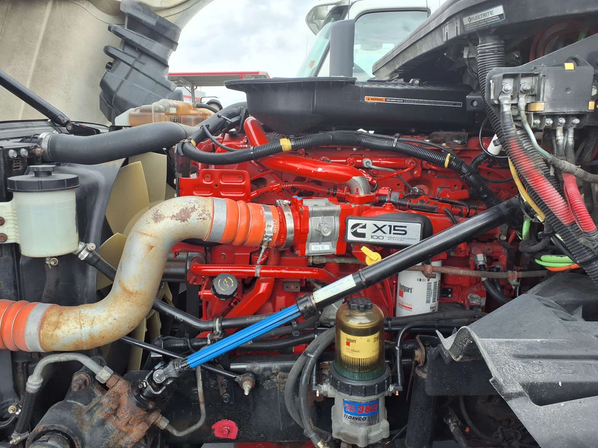 2020 International LT in Taylor, MI — photo 8