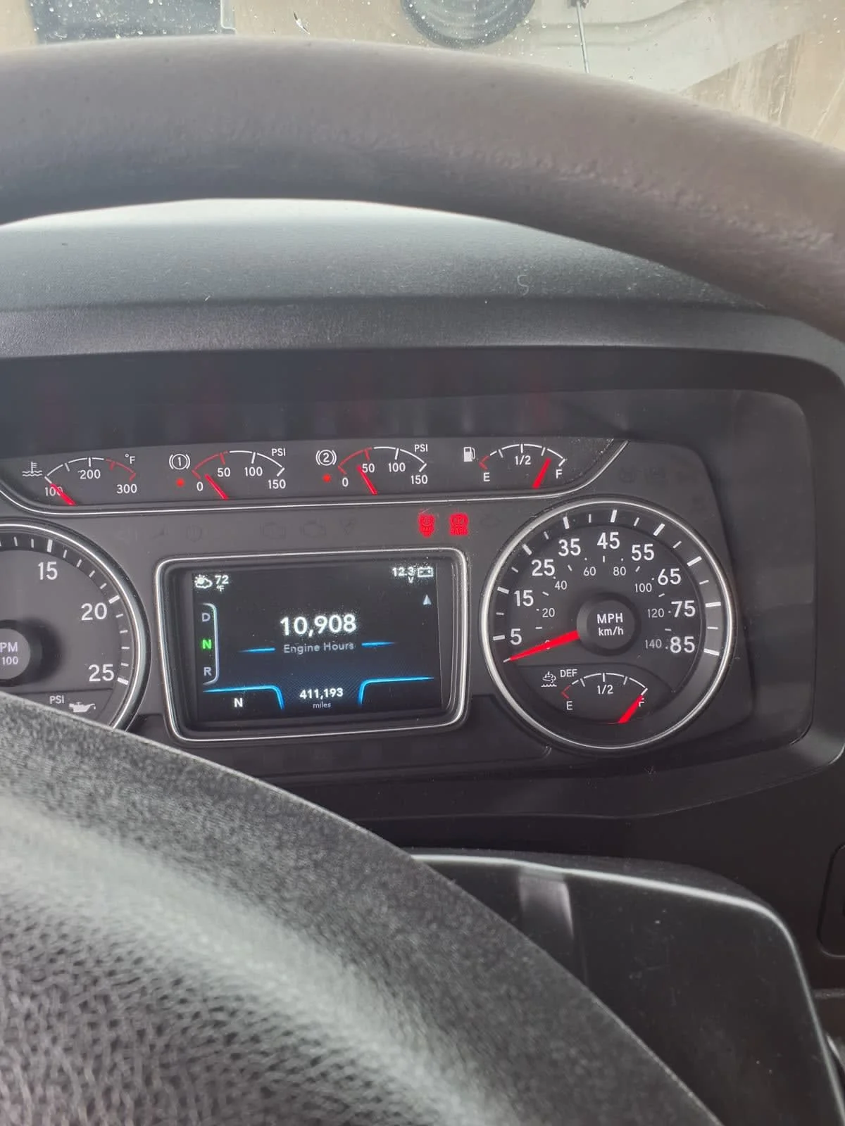 2020 International LT in Taylor, MI — photo 10