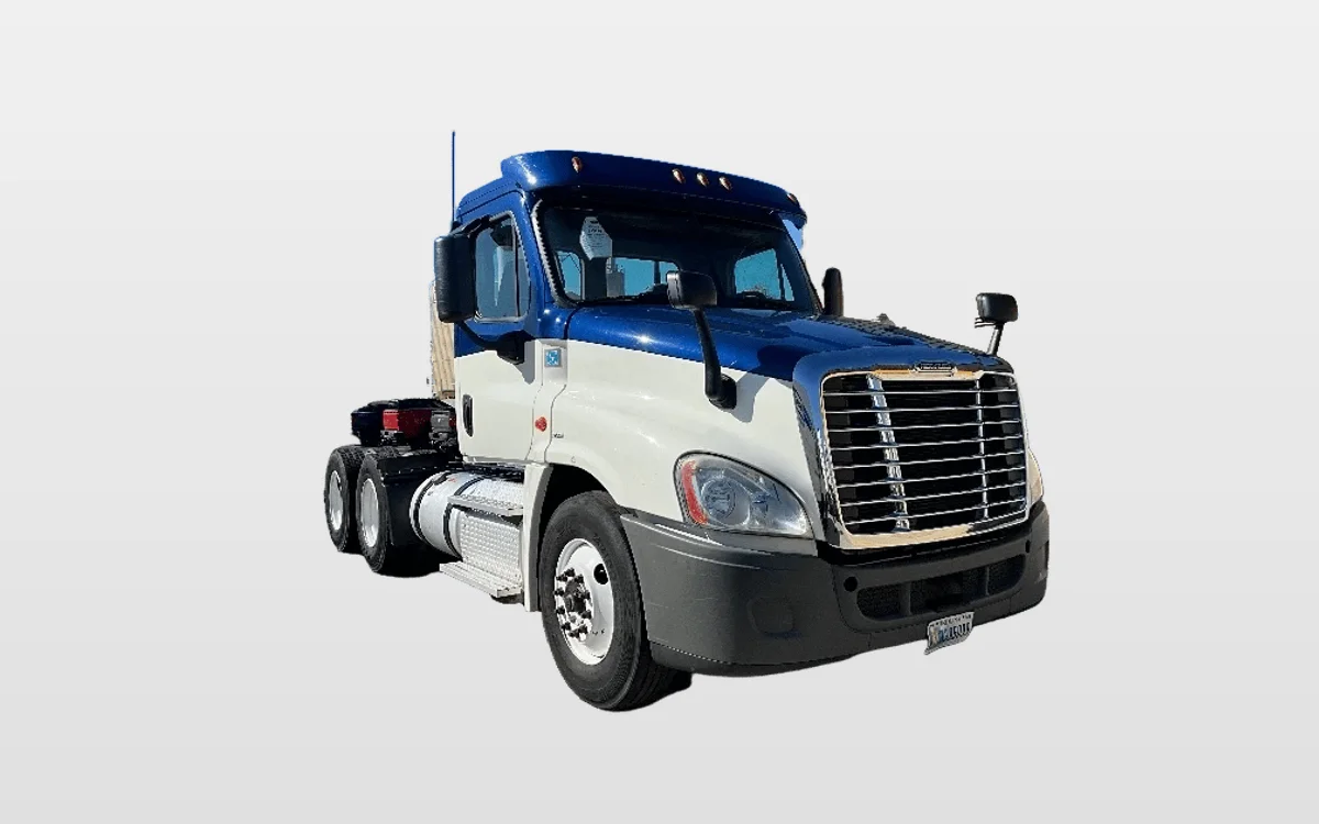 2019 Freightliner - image 1