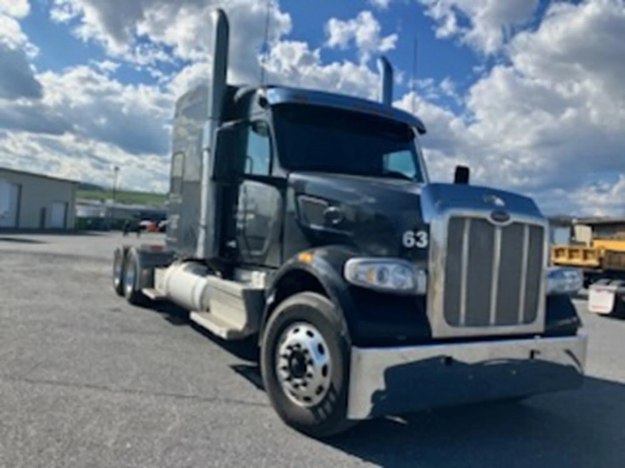 2022 Peterbilt 567 - image 3