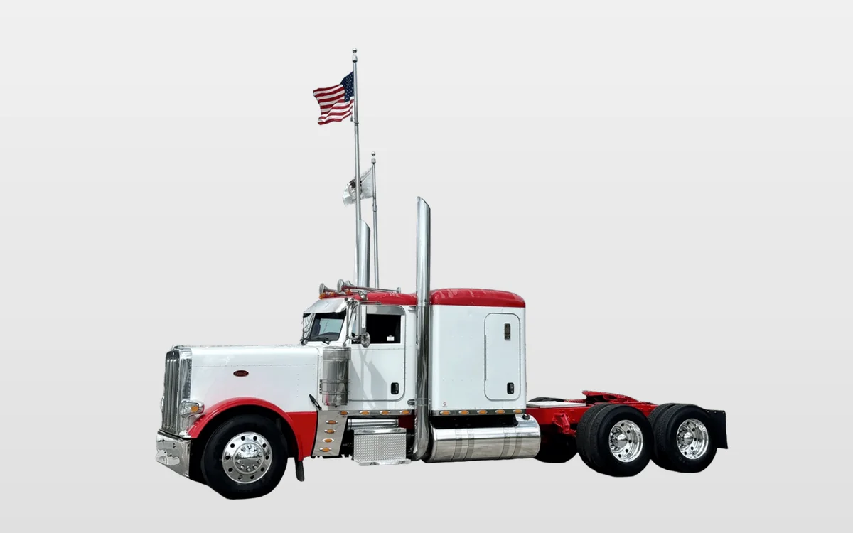 2013 Peterbilt 389 - image 1
