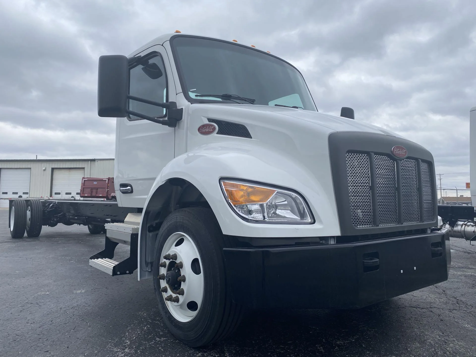 2024 Peterbilt 537 in Findlay, OH — photo 2
