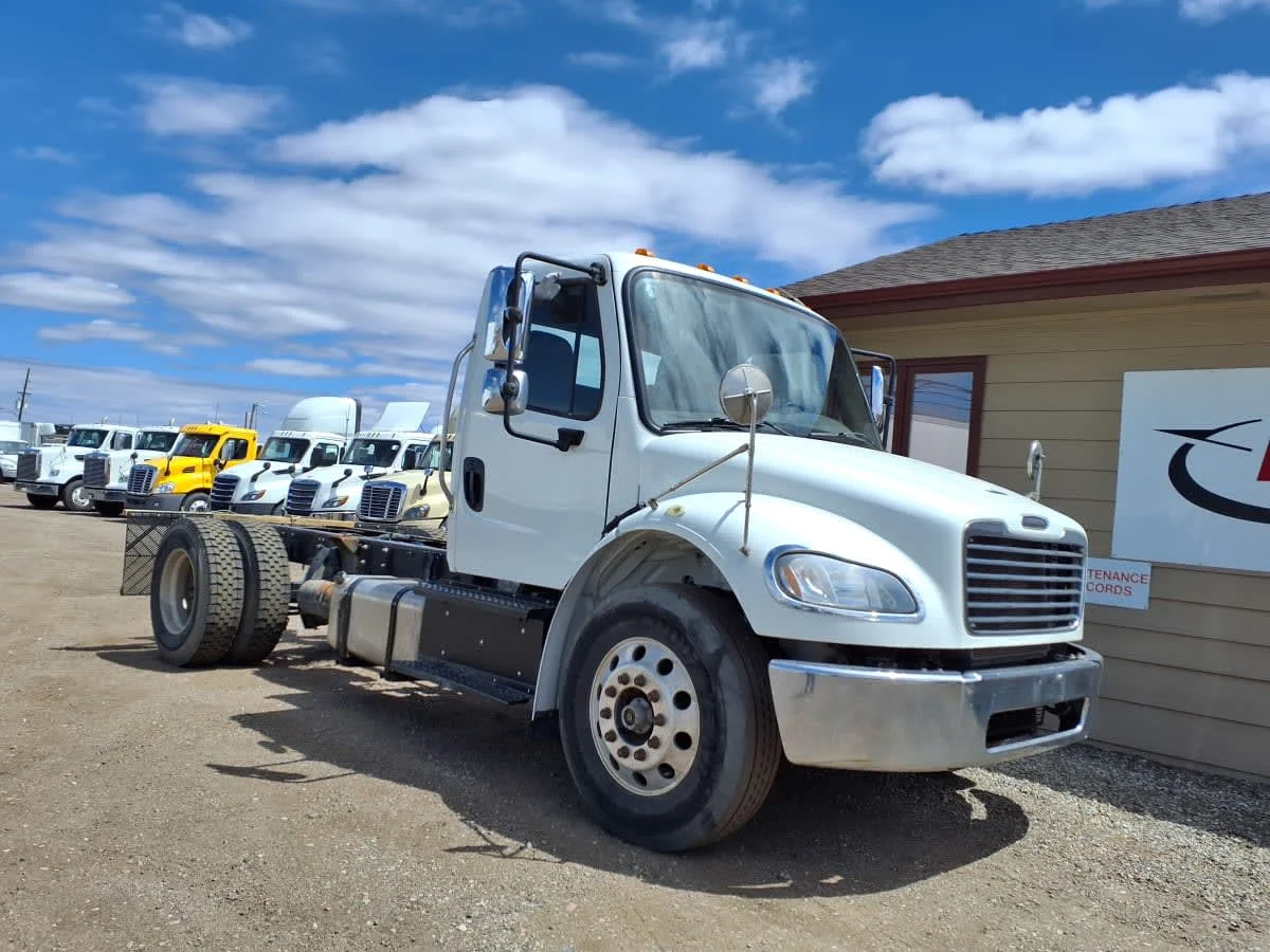 2018 Freightliner M2 106 in Commerce City, CO — photo 3
