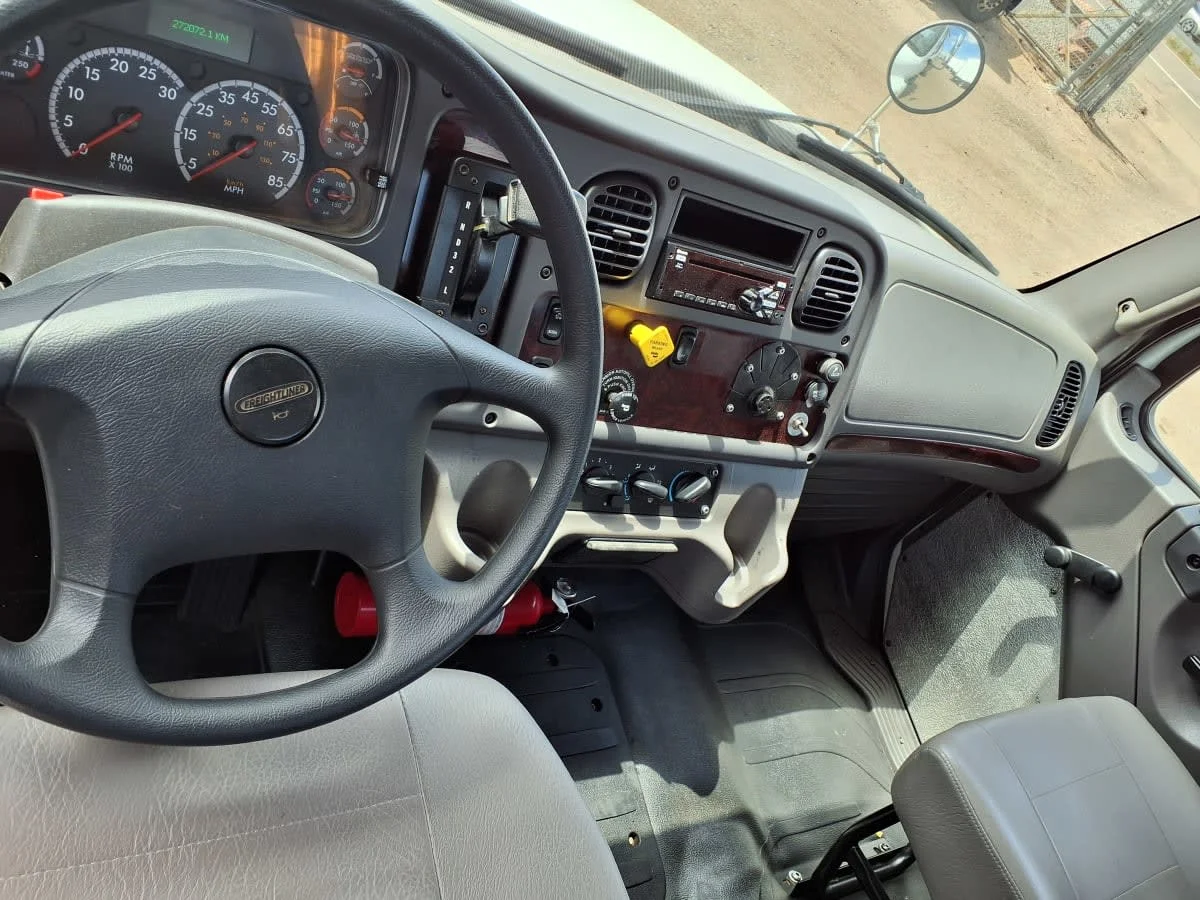 2018 Freightliner M2 106 in Commerce City, CO — photo 7