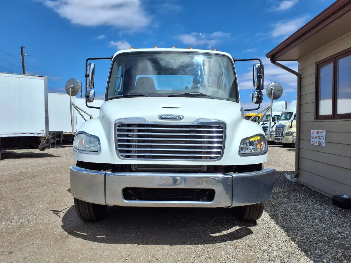2018 Freightliner M2 106 in Commerce City, CO — photo 2