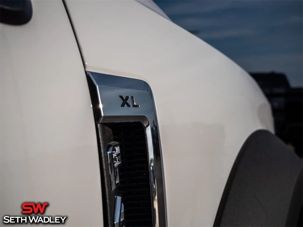 2022 Ford — photo 16