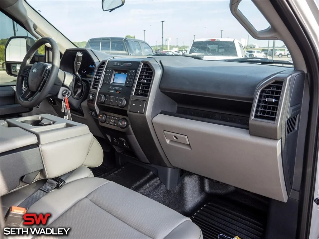 2022 Ford — photo 20