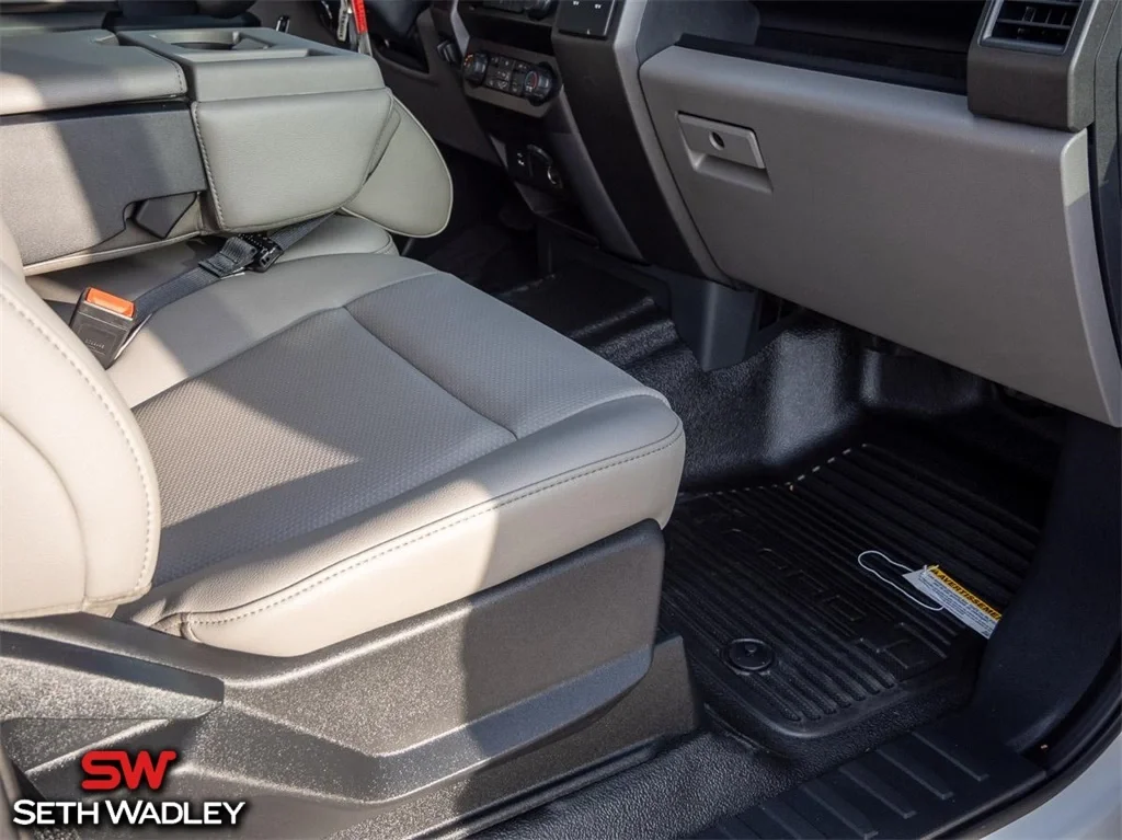2022 Ford — photo 19