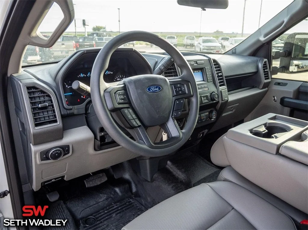 2022 Ford — photo 34