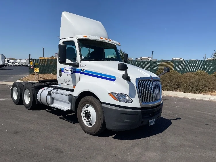 2019 International LT in Stockton, CA