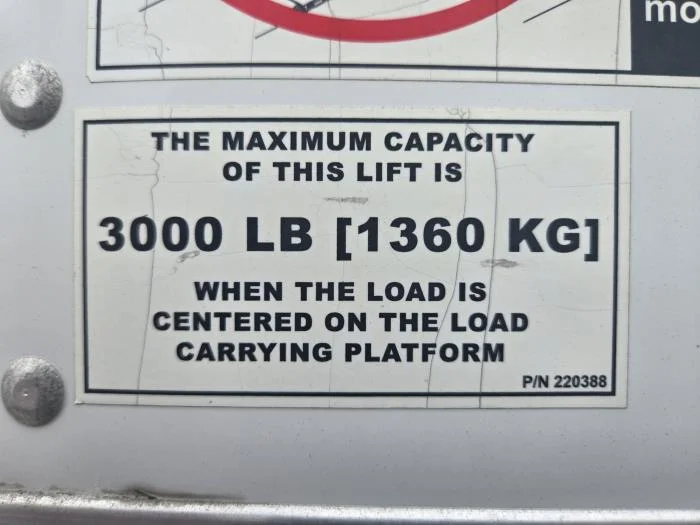 2020 Hino 268 — photo 16