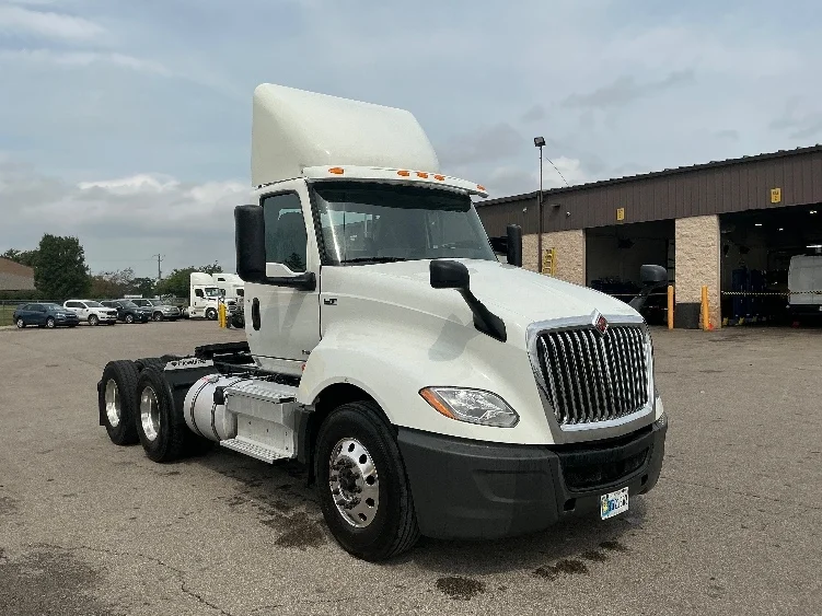 2019 International LT in Piqua, OH