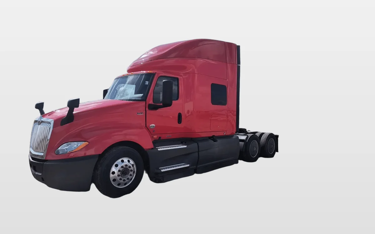 2021 International LT - image 1