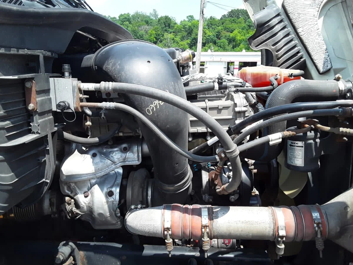 2019 Freightliner Cascadia in Pittsburgh, PA — photo 12