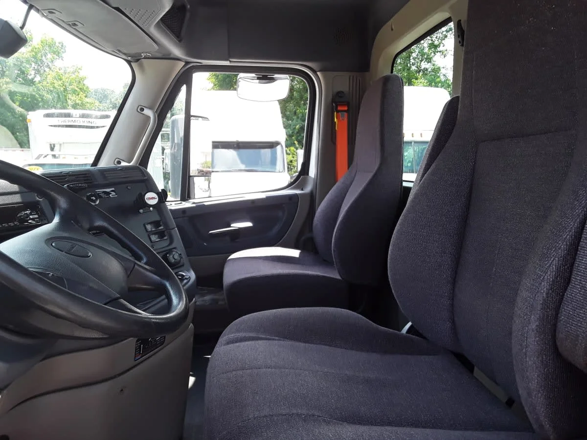 2019 Freightliner Cascadia in Pittsburgh, PA — photo 7