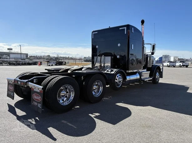 2024 Peterbilt 389 in Idaho Falls, ID — photo 4