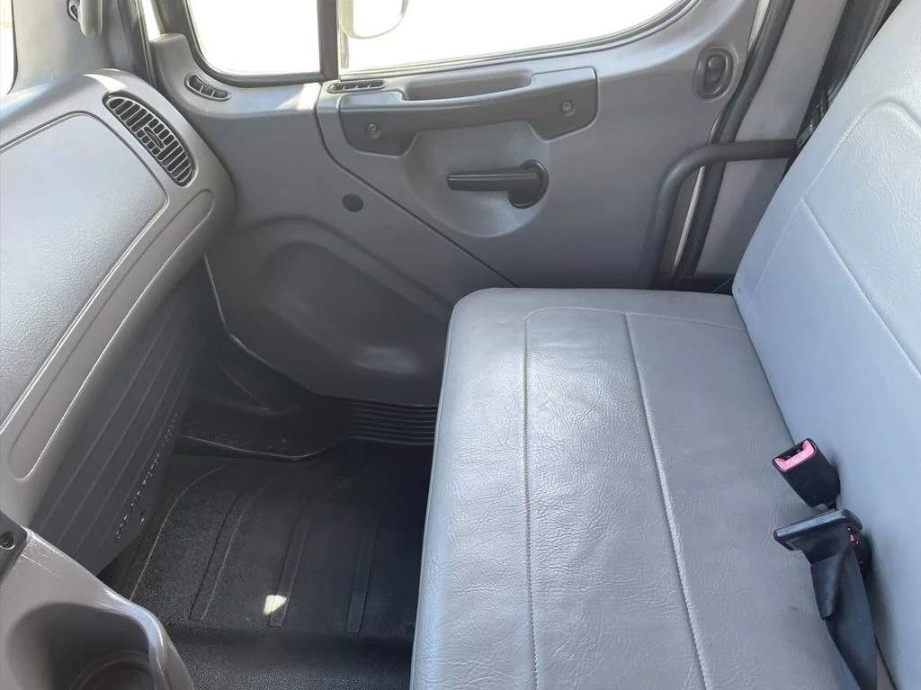 2014 Freightliner eM2 in Fresno, CA — photo 9