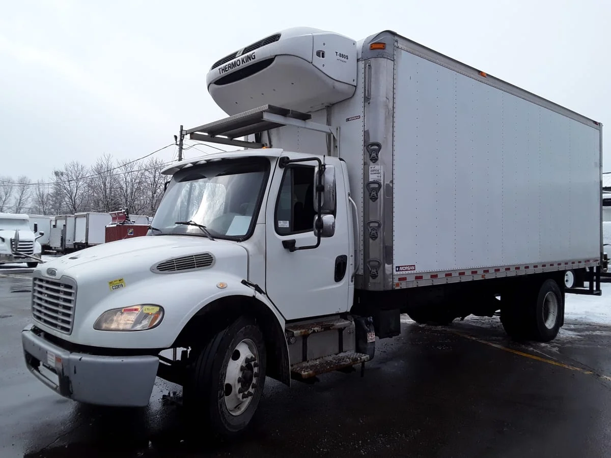 2017 Freightliner M2 106 - image 2