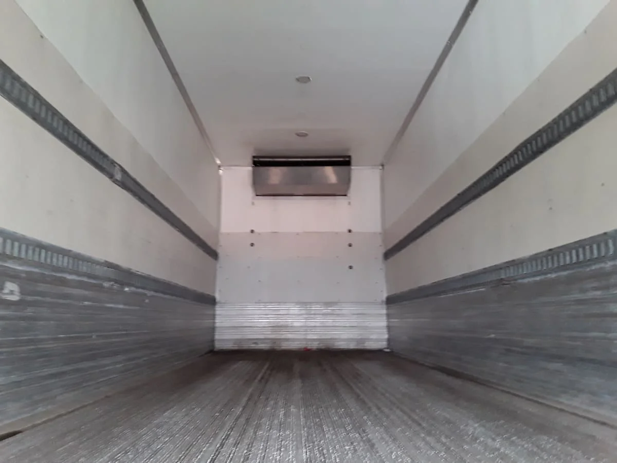 2017 Freightliner M2 106 - image 9