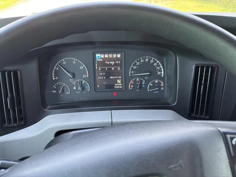 2022 Freightliner Cascadia - image 10