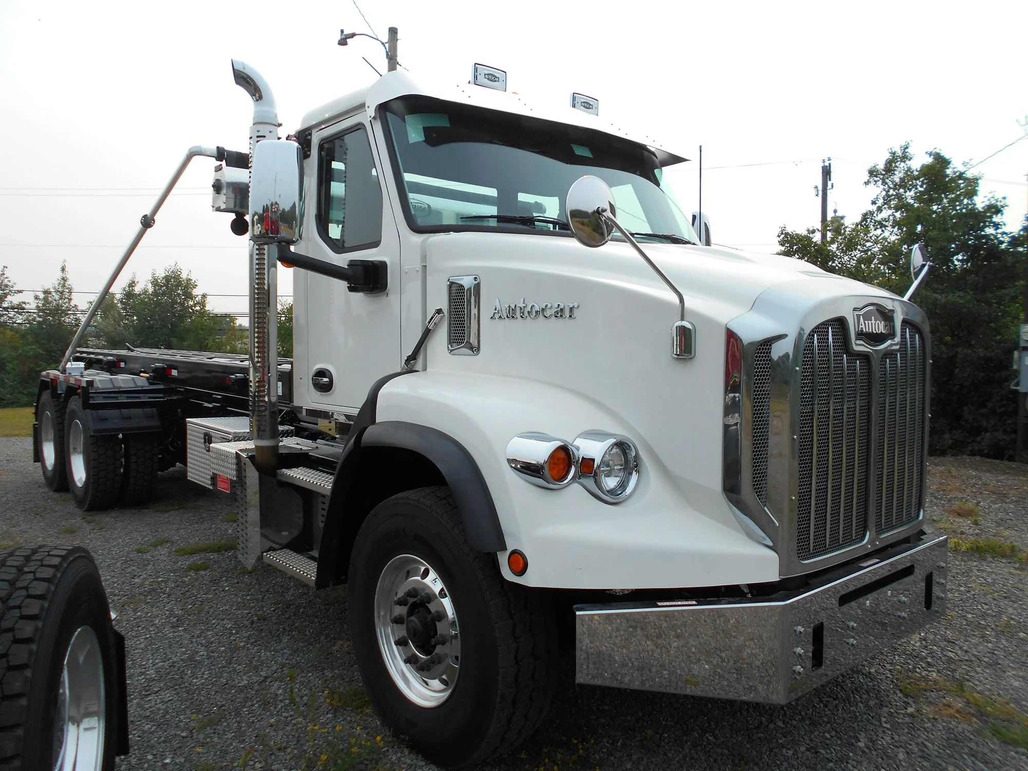 2025 Autocar DC-64 - image 3