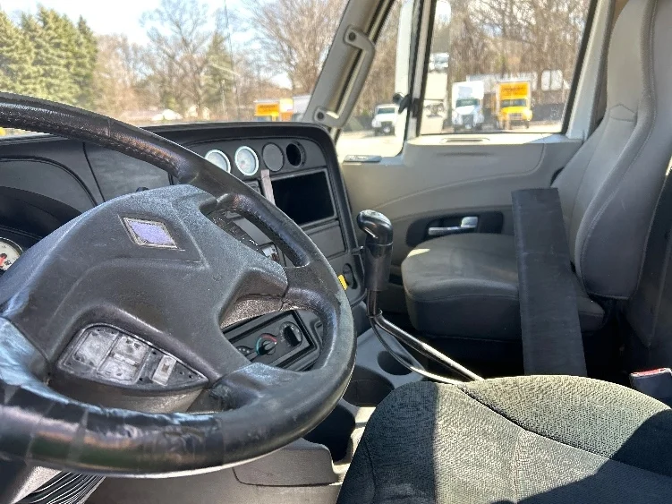 2015 International ProStar - image 9