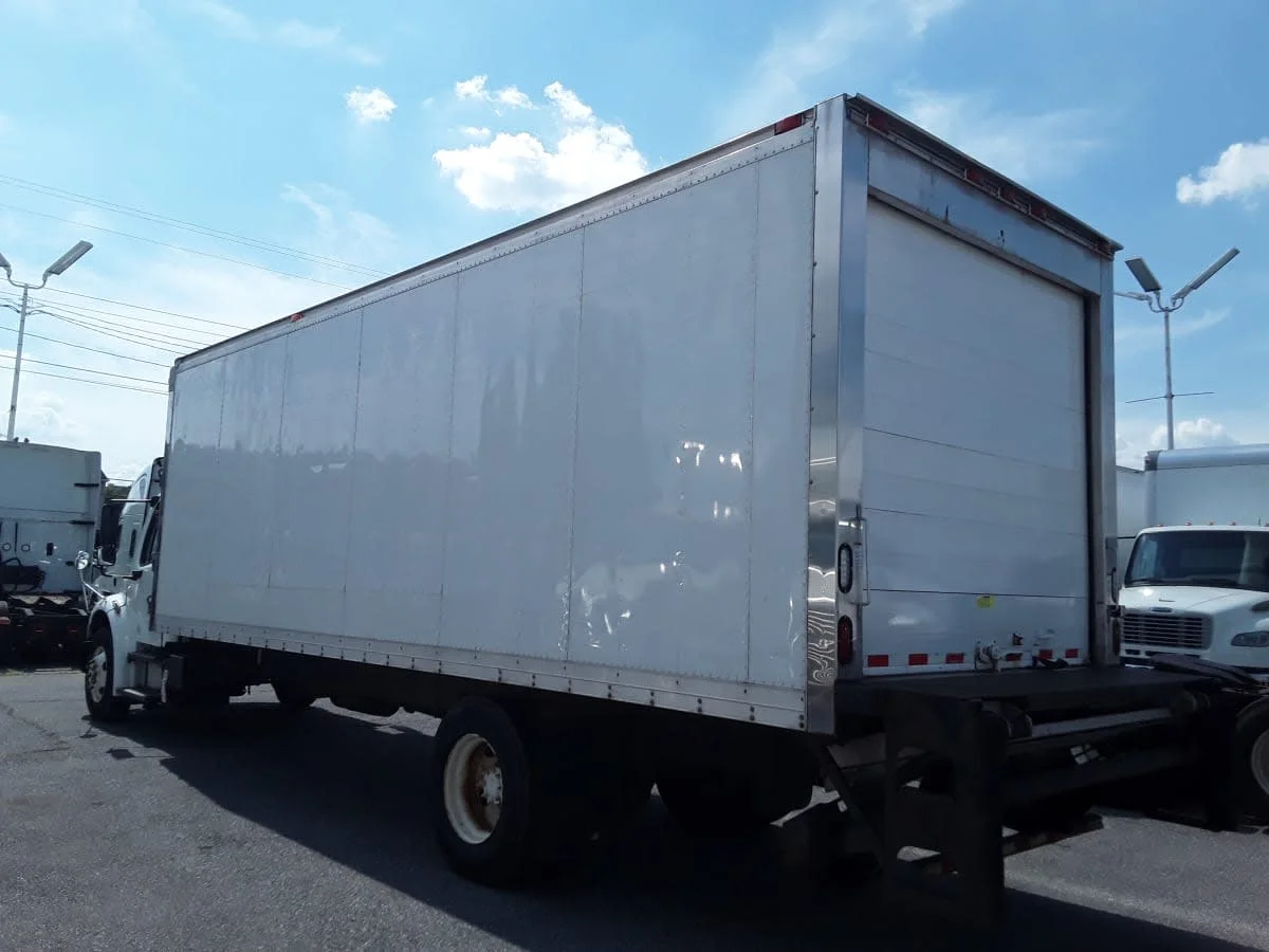 2016 Freightliner M2 106 - image 6