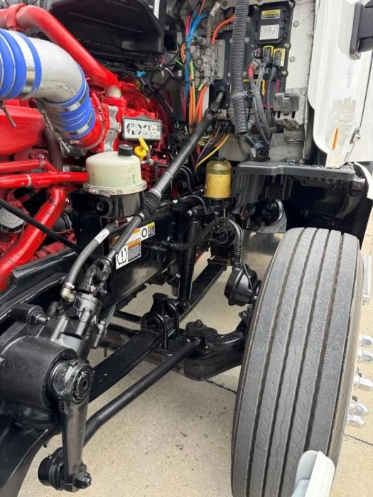 2022 Peterbilt 579 in Orlando, FL — photo 11