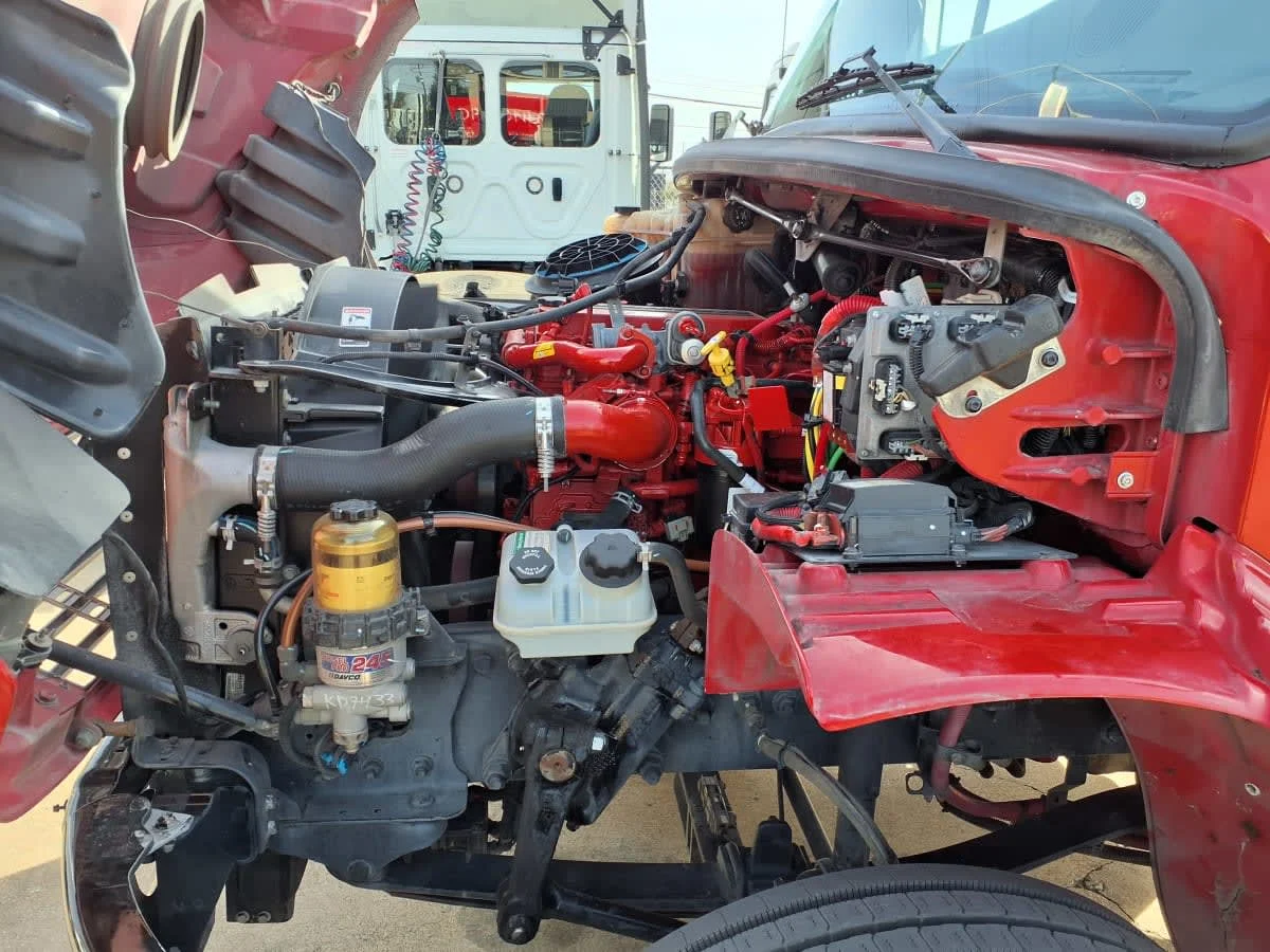 2019 Freightliner M2 106 in Dallas, TX — photo 8