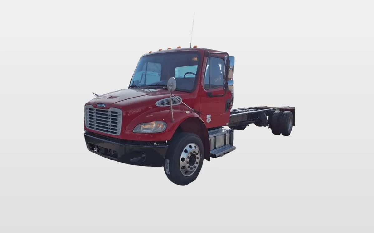 2019 Freightliner M2 106 - image 1