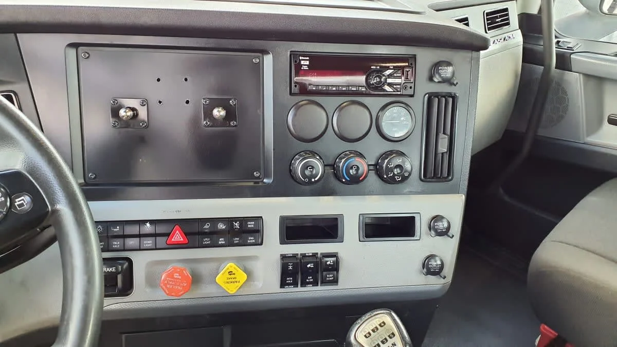2021 Freightliner Cascadia in Birmingham, AL — photo 14