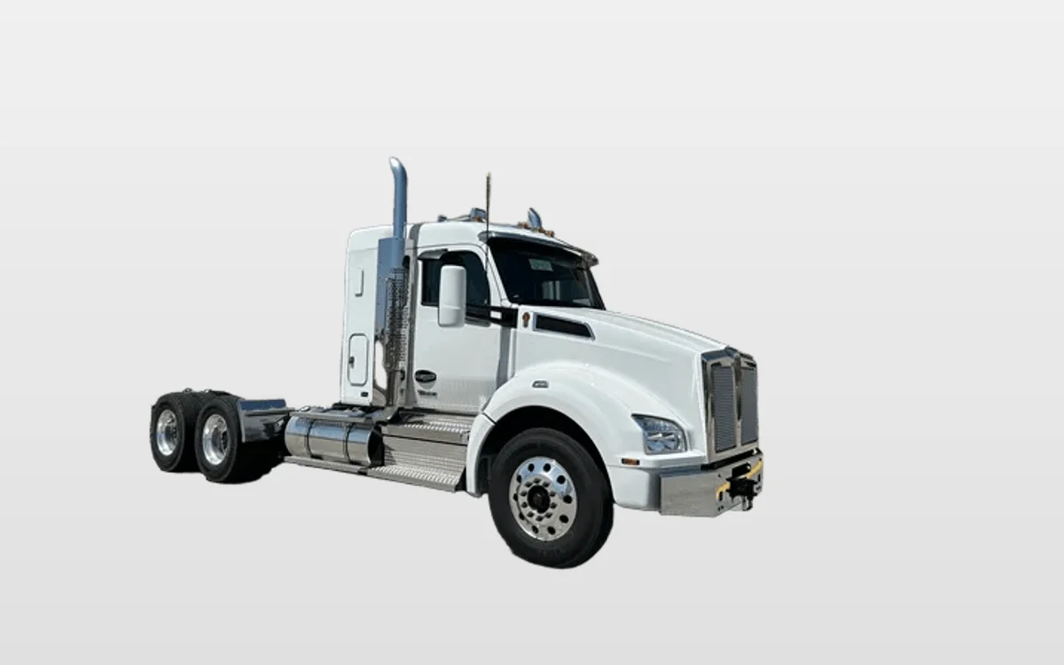 2026 Kenworth T880 - image 1