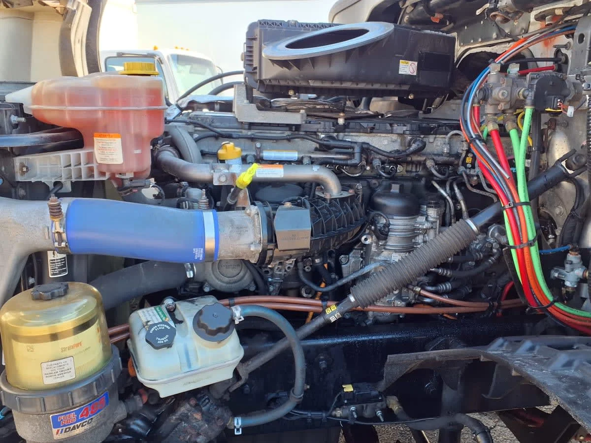 2019 Freightliner Cascadia in Warwick, RI — photo 8