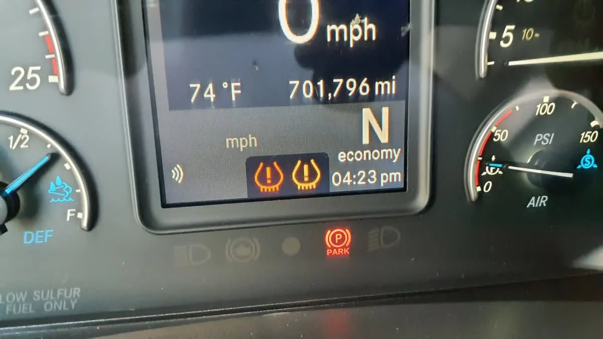 2022 Freightliner Cascadia - image 15