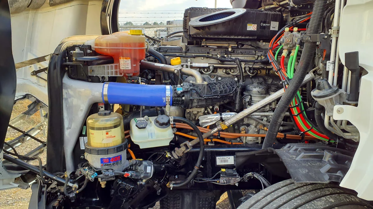 2022 Freightliner Cascadia - image 9