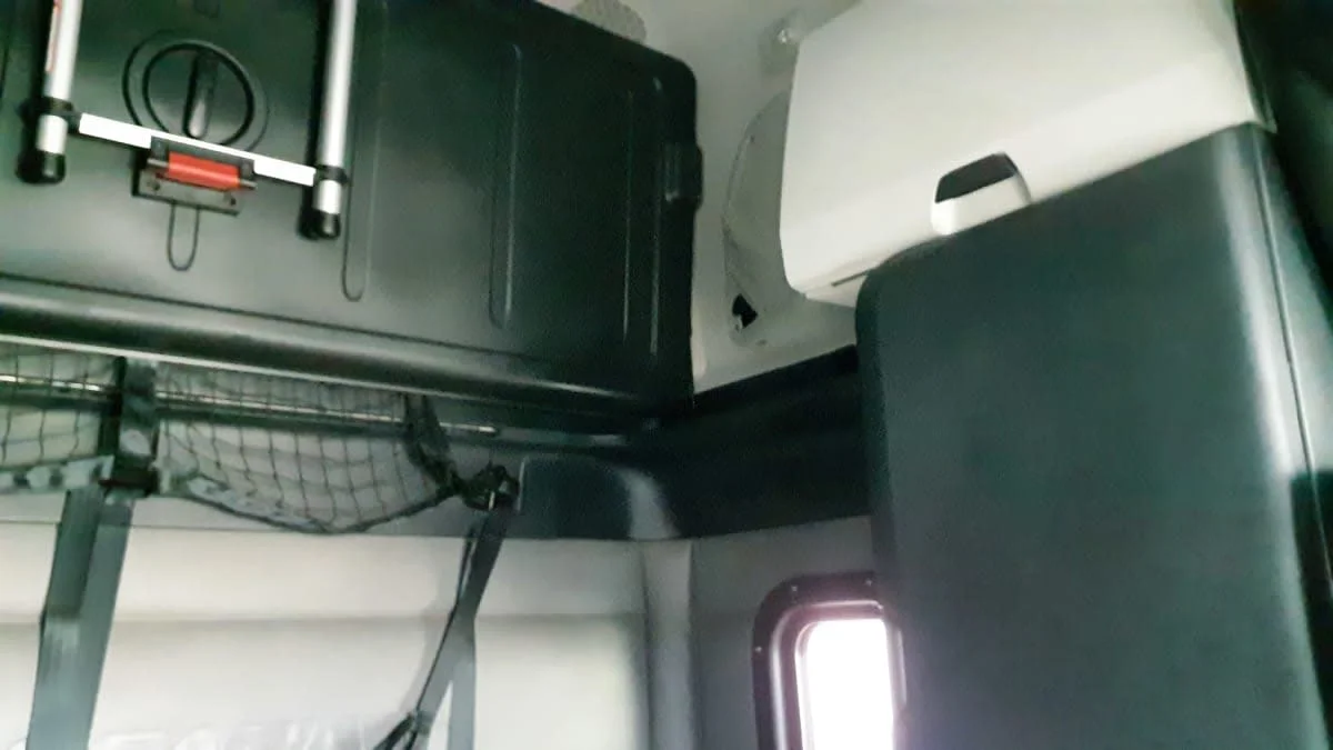 2022 Freightliner Cascadia - image 13