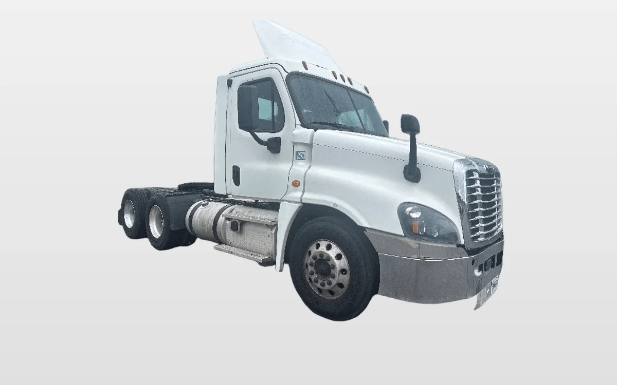 2019 Freightliner - image 1