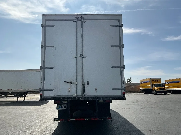 2017 Freightliner M2 106 - image 7