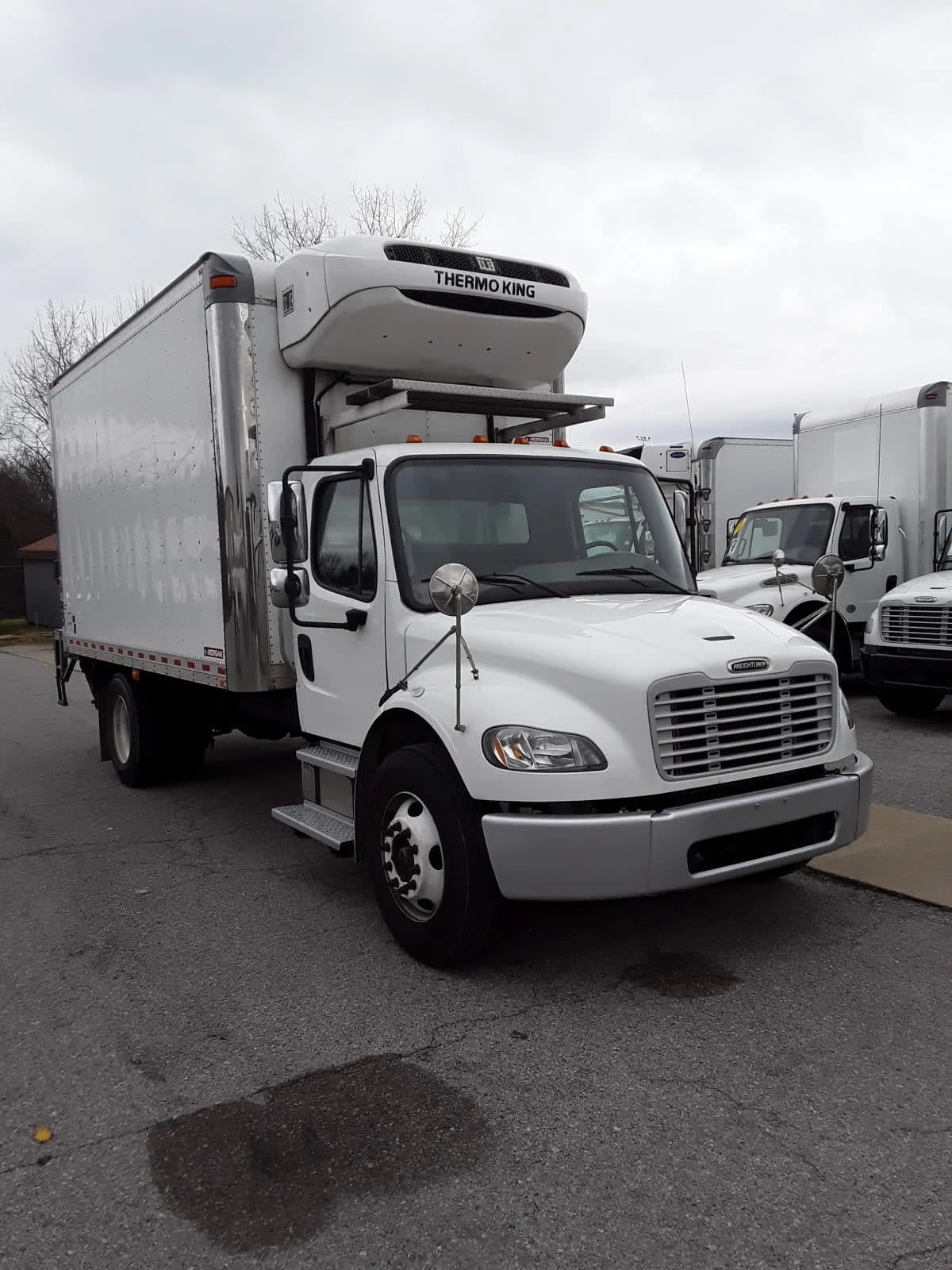 2021 Freightliner M2 106 - image 3