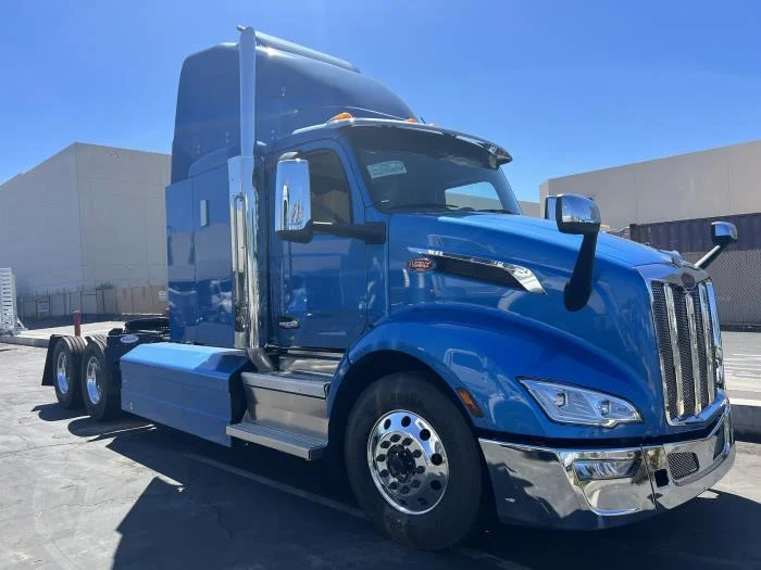 2024 Peterbilt 579 - image 4