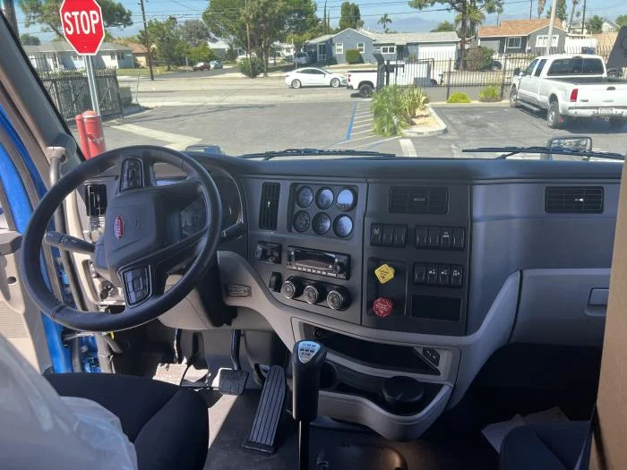 2024 Peterbilt 579 - image 9