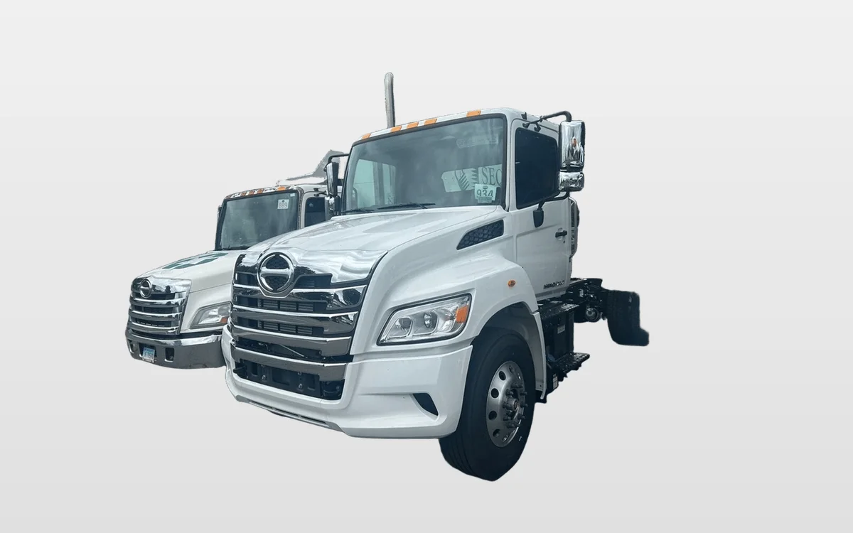 2026 Hino XL7 - image 1