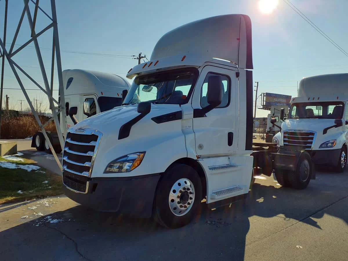 2020 Freightliner Cascadia in Indianapolis, IN