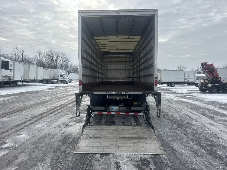 2022 Freightliner M2 106 in Obetz, OH — photo 9