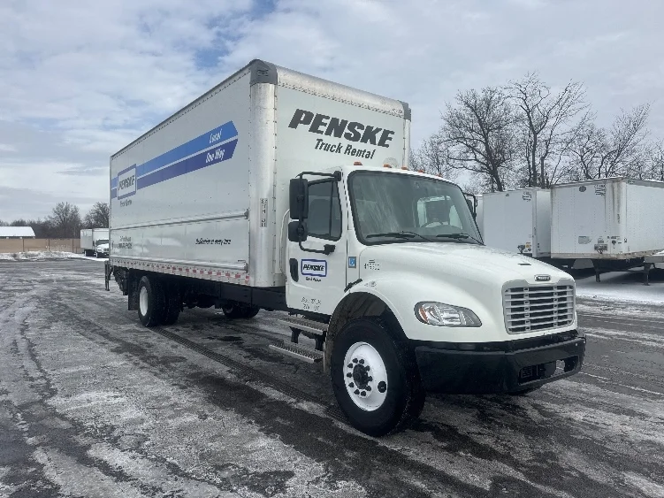 2022 Freightliner M2 106 in Columbus, OH